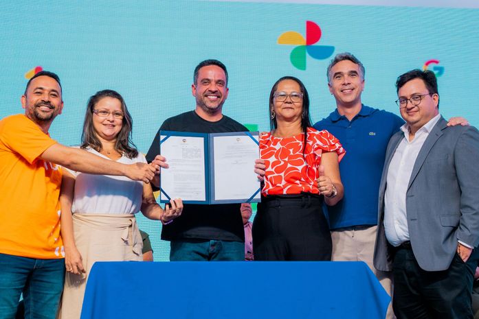 Paulo Dantas assina decreto que isenta ICMS sobre diesel de embarcações pesqueiras em AL