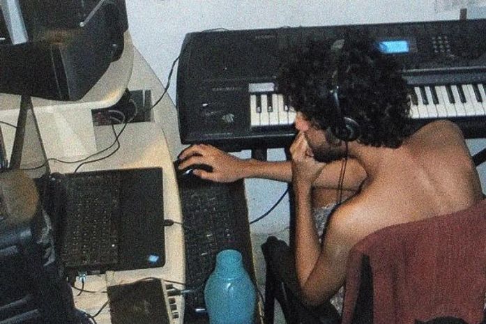 Artistas alagoanos reinventam a cena musical independente com poucos recursos e muita criação