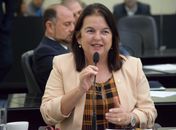 Autora da indicação para construção de barragens subterrâneas, deputada comemora investimento do Governo em AL