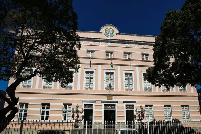 Disputa por Prefeitura em Palmeira e Igaci pode abrir vaga na ALE