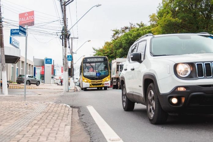A faixa reduz em até 20 minutos no tempo das viagens nos horários de pico.