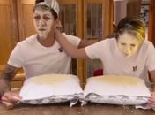 Por que você não deve fazer o desafio da farinha com seu filho