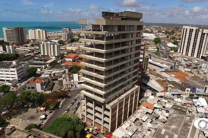 Centro: anúncio de compra, pela prefeitura, de prédios abandonados deve ter impacto positivo no comércio, avalia Aliança Comercial