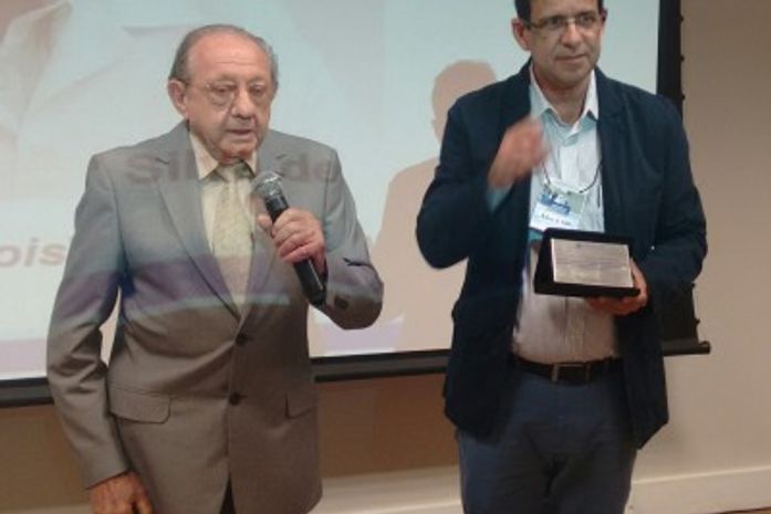 Simpósio de Cirurgia Segura homenageia o médico François Oliveira