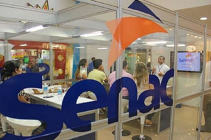 Senac oferece vagas gratuitas para cursos técnicos EAD em Arapiraca e Maceió