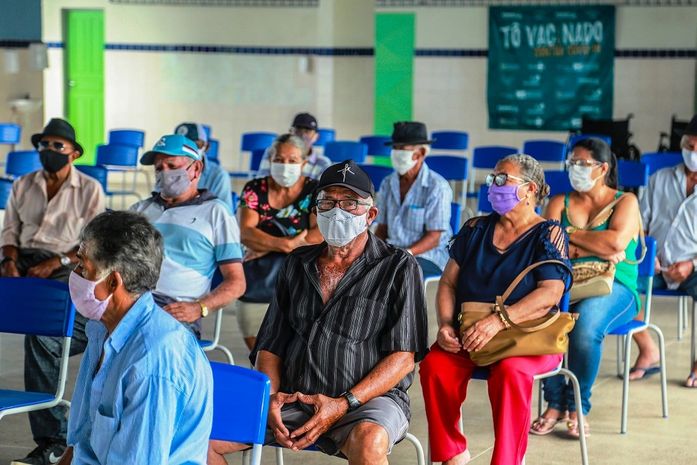 População idosa de Penedo tem a melhor cobertura vacinal contra Covid entre as grandes cidades de Alagoas