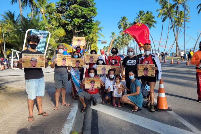 Ato contra assassinato do congôles Moïse Kabagambe acontece na orla da Ponta Verde