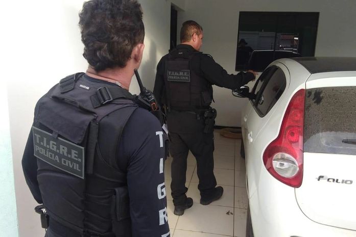 Operação apreende arma e celular de policial investigado por homicídio