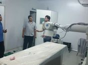 Prefeito Henrique Madeira vistoria instalação do aparelho de Raio-X na Unidade de Pronto Atendimento de Maragogi