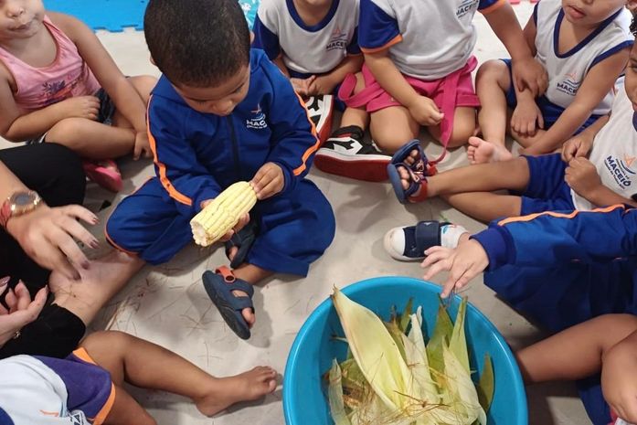 Festejos juninos: Crianças do Gigantinhos aprendem sobre história, cultura, musicalidade e culinária de forma lúdica