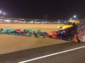 Grupo de baloeiros armados invade aeroporto e troca tiros com a polícia para resgatar balão