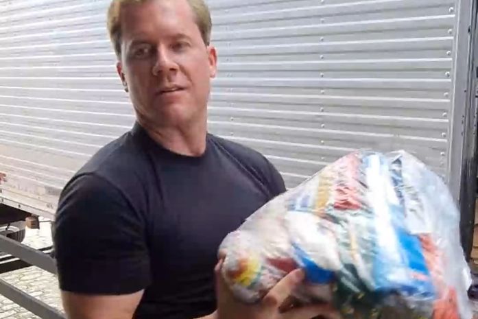 Marx Beltrão doa 1 mil cestas básicas para população atingida por chuvas em Coruripe e no Litoral Sul