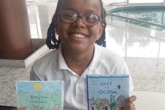 Lilian escreveu o primeiro livro e começou o segundo