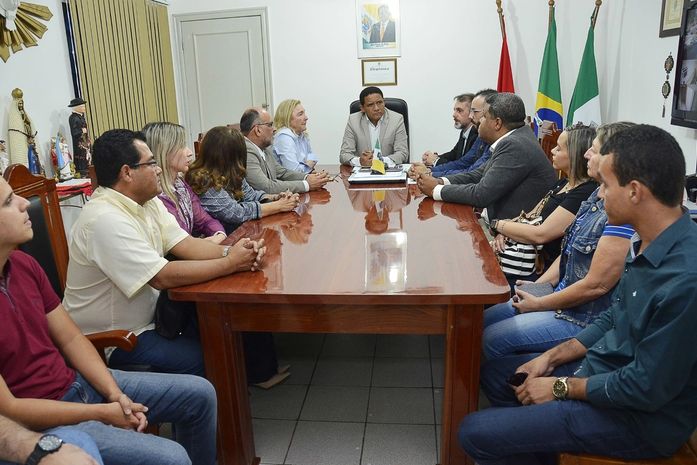 Prefeitura de Palmeira dos Índios assina contrato com nova empresa gestora da UPA