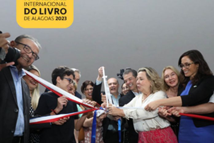 Alagoas volta hoje a respirar cultura”, comemora Tonholo na abertura da Bienal