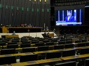 Câmara aprova MP que suspende cuprimento mínimo de dias letivos