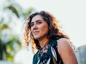 Diretora Anna Mulayert vem a Maceió lançar novo filme