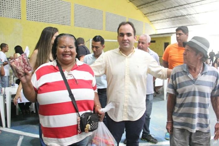 Prefeitura de Pilar entrega 600 cestas básicas para pescadores da região