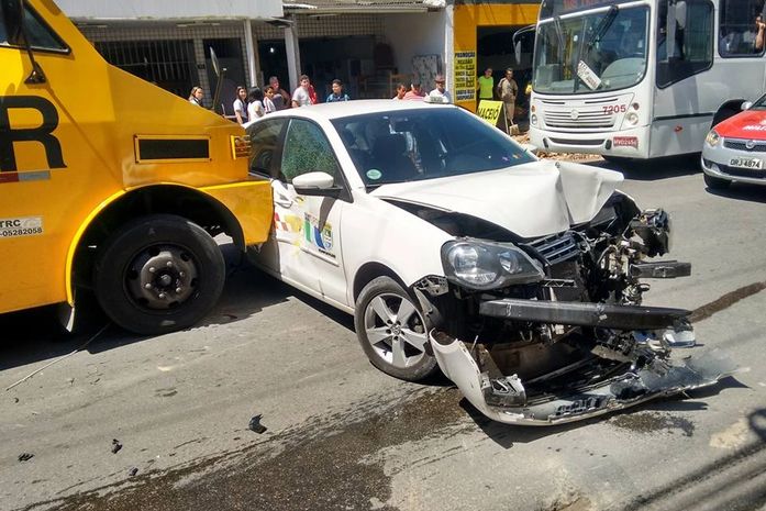 Colisão deixou trânsito lento no local
