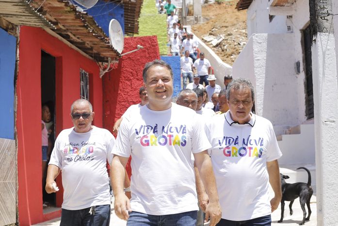 Governador inaugura obras do Vida Nova nas Grotas em Ouro Preto