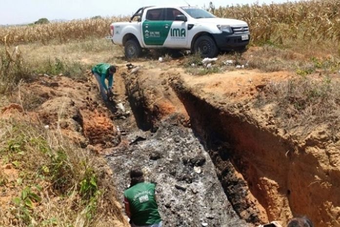 Descarte irregular de lixo do Hospital Chama de Arapiraca