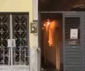 Incêndio atinge duas casas em vila residencial no Jacintinho; Caso pode ser criminoso