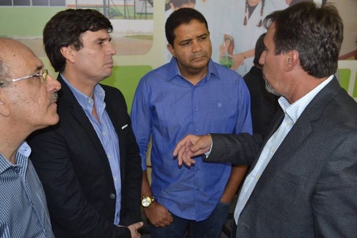 Prefeito Sérgio Reis durante visita do Ministro da Integração Nacional