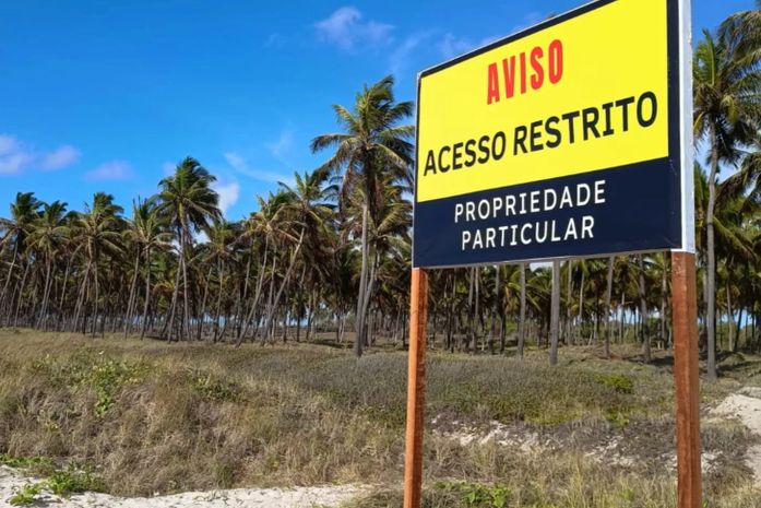 Privatização ameaça ecossistema de restinga e acesso público à Praia do Francês, em Alagoas