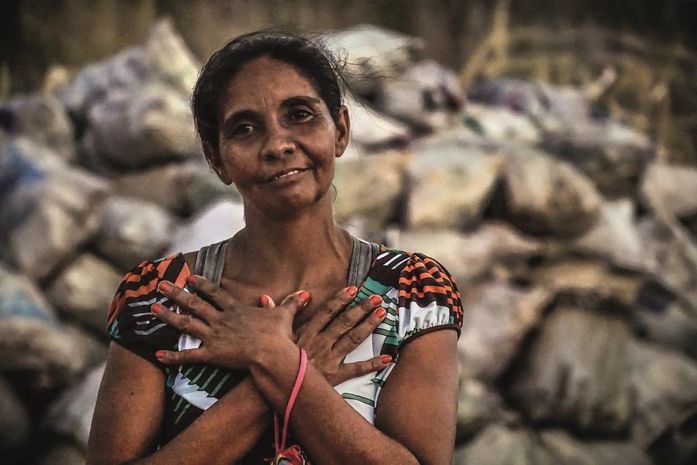 Projeto Relix estreia exposição em homenagem a catadoras em Maceió