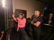 Som na Praça está de volta e encanta multidão com apresentação especial para o Dia das Mães em Delmiro Gouveia