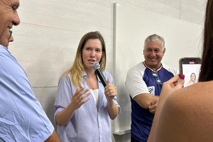 Cibele Moura se reúne com atletas do Clube Alagoano de Handebol e reforça apoio ao esporte alagoano