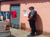 Policiais Civis do Geai entregam intimações na parte alta da cidade