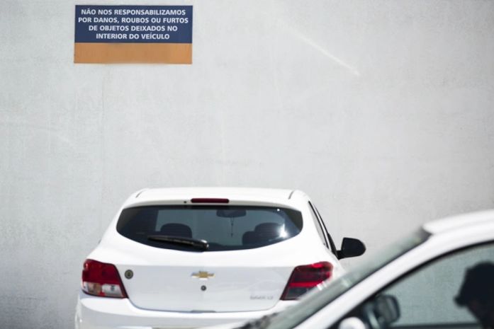 Avisos estão banidos de estacionamentos em AL