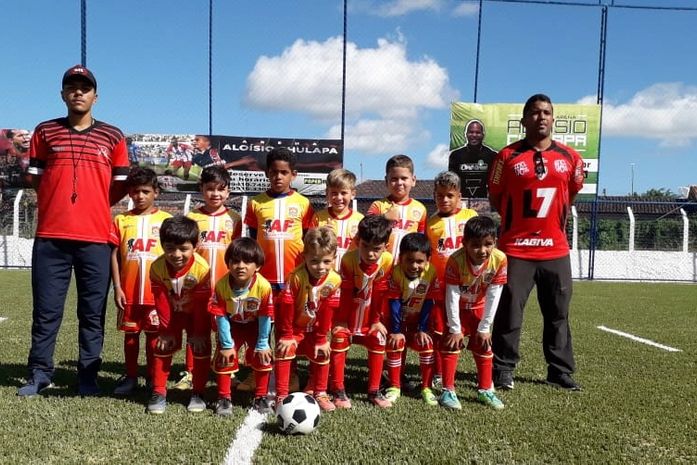 Futebol e Danone: Aloísio Chulapa comemora aniversário com amigos e alunos