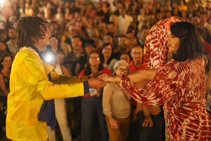 Gracinha Borralheira: Uma noite imersiva com solidariedade e gargalhadas do início ao fim