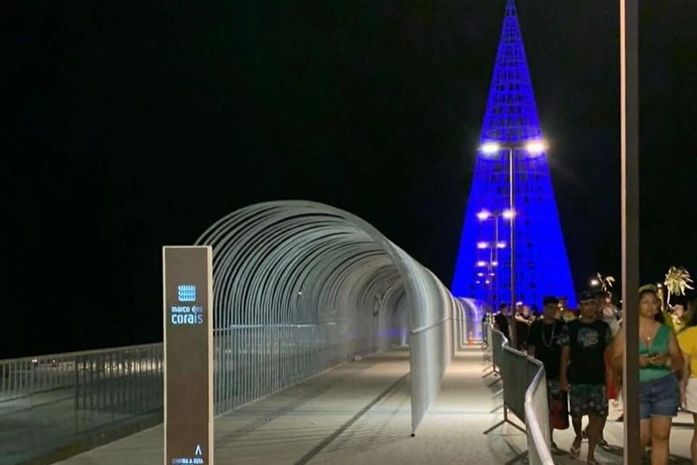 Árvore de Natal gigante