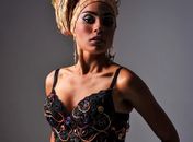 Naná Martins apresenta espetáculo Nada por Mim