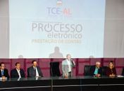 Reunião explica detalhes para remessa de documentos