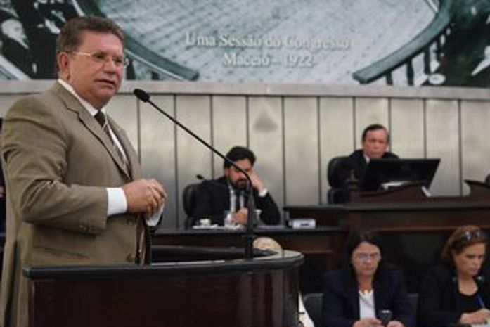 ALE/AL emite nota de pesar pelo falecimento de ex-deputado