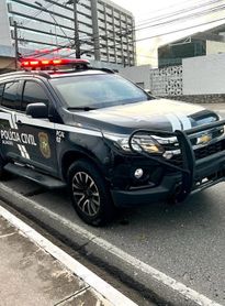 Viatura da Polícia Civil (PC)