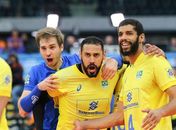 Alagoano marca último ponto e coloca Brasil na final da Liga Mundial de Vôlei