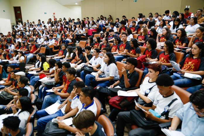 Enem 2024: Seduc deve mobilizar 30 mil estudantes da rede estadual para inscrição no exame
