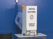 Lula vota em São Bernardo do Campo