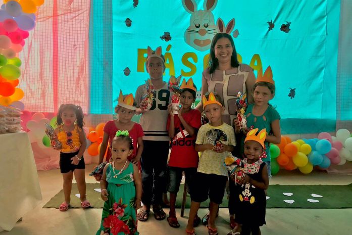 Páscoa: 300 pequenos branquinhenses do programa Criança Feliz receberam ovos de chocolate