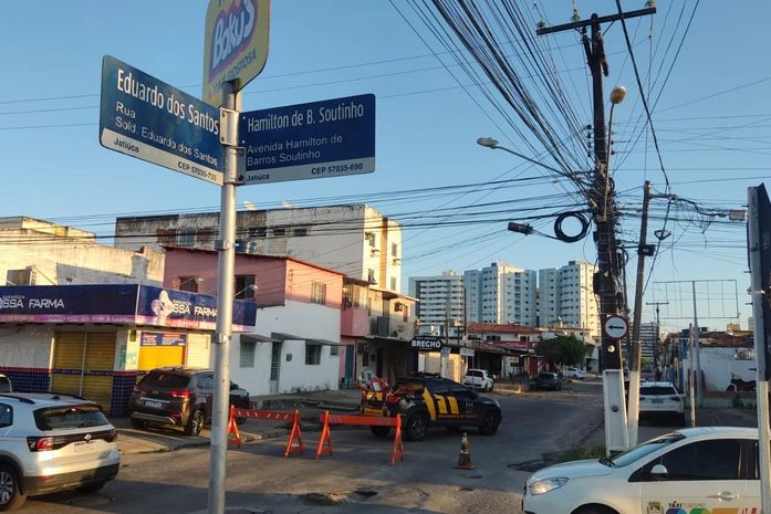 As interdições serão em três pontos da Rua soldado Eduardo dos Santos e ocorrerão de modo simultâneo.