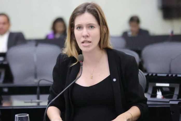 Cibele Moura apresenta emenda para garantir efeitos retroativos em promoções de militares em Alagoas