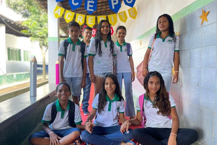 Alunos da rede municipal de Branquinha participam de provas do Saeb