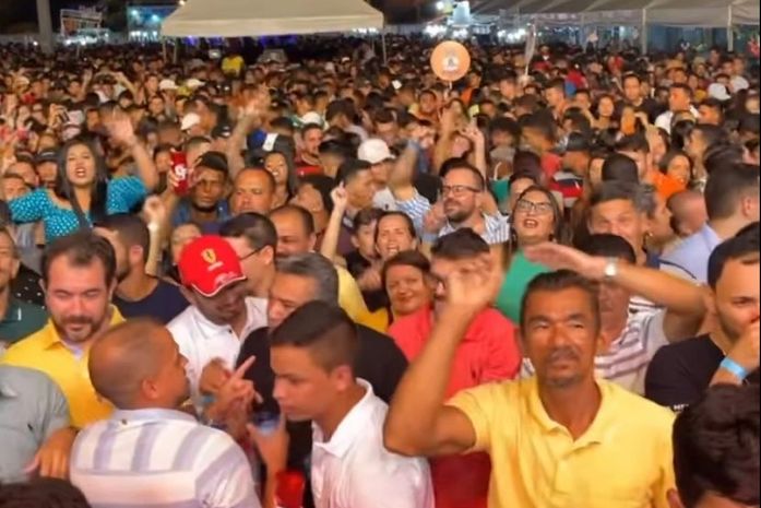 Mesmo com recomendação, prefeituras fazem festas e empenham recursos públicos para pagar cachês de artistas