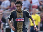 CSA anuncia contratação de meio-campo argentino Cristian Maidana