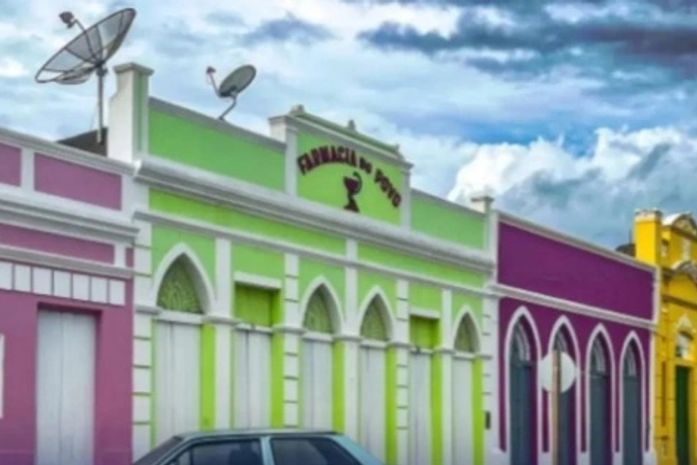 Municipio alagoano é o primeito do Nordeste a adotar o projeto colorir fachadas
